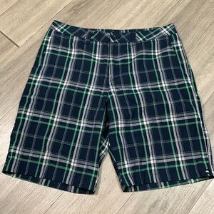Quicksilver Navy Blue, Green, & White Plaid Flat Front Shorts size 36